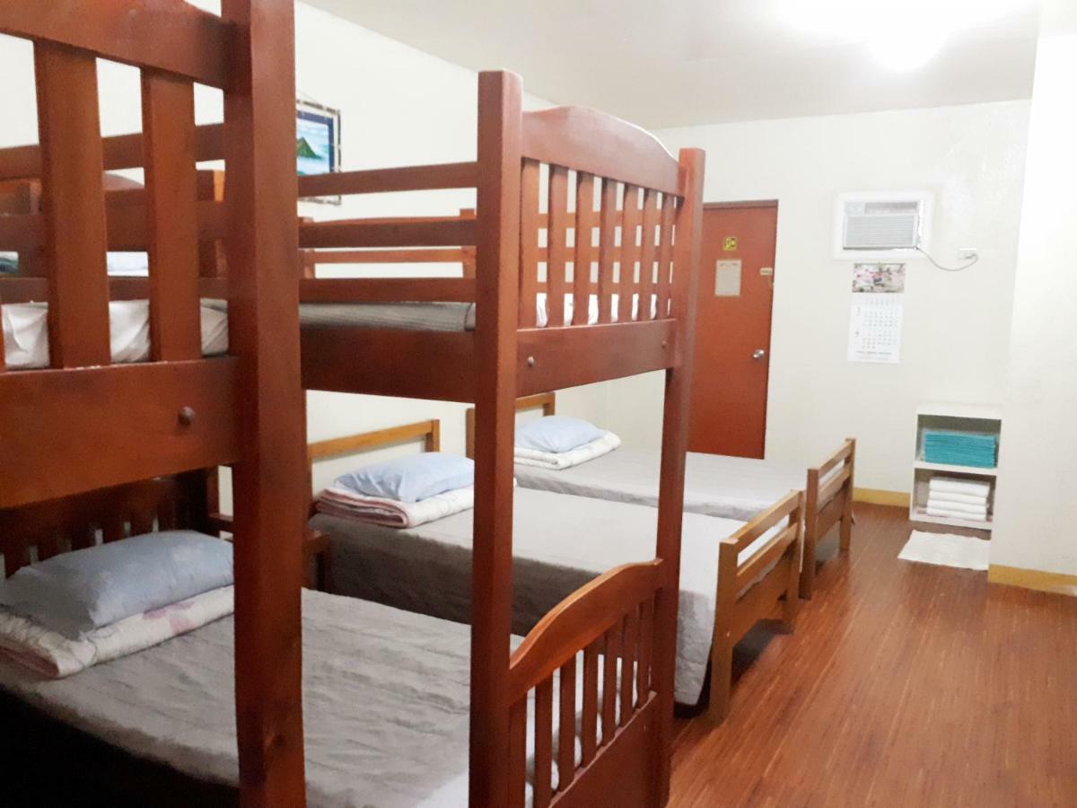 Minine Guesthouse Silang 외부 사진